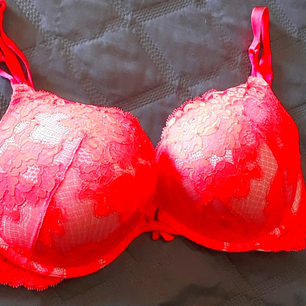 Victoria Secret bra